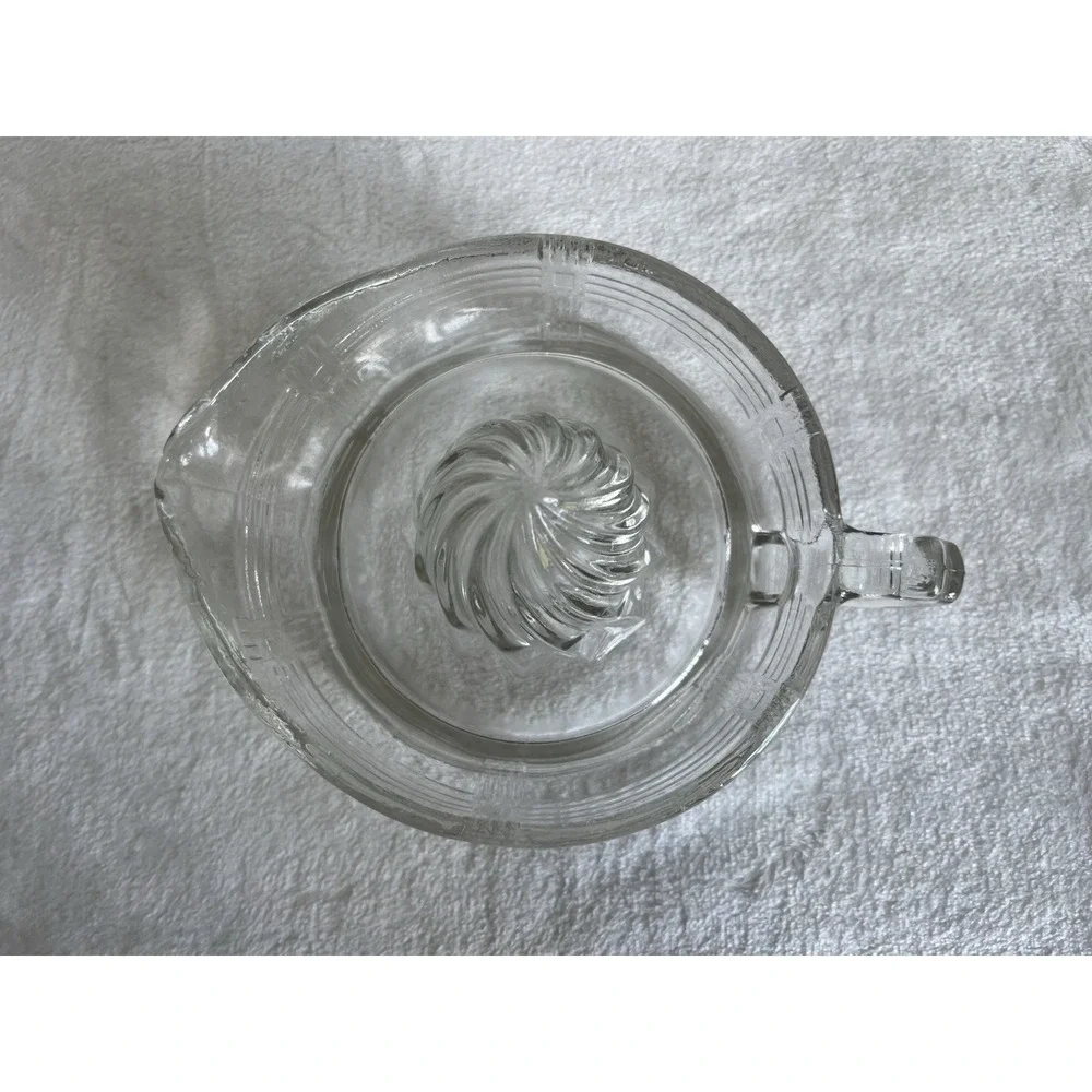 VTG Depression ‎ Glass Hazel Atlas Criss Cross Pattern Clear  Citrus Reamer  6